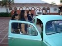 Como meter 12 personas en un Fusca 