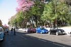 Frente al ferrocarril